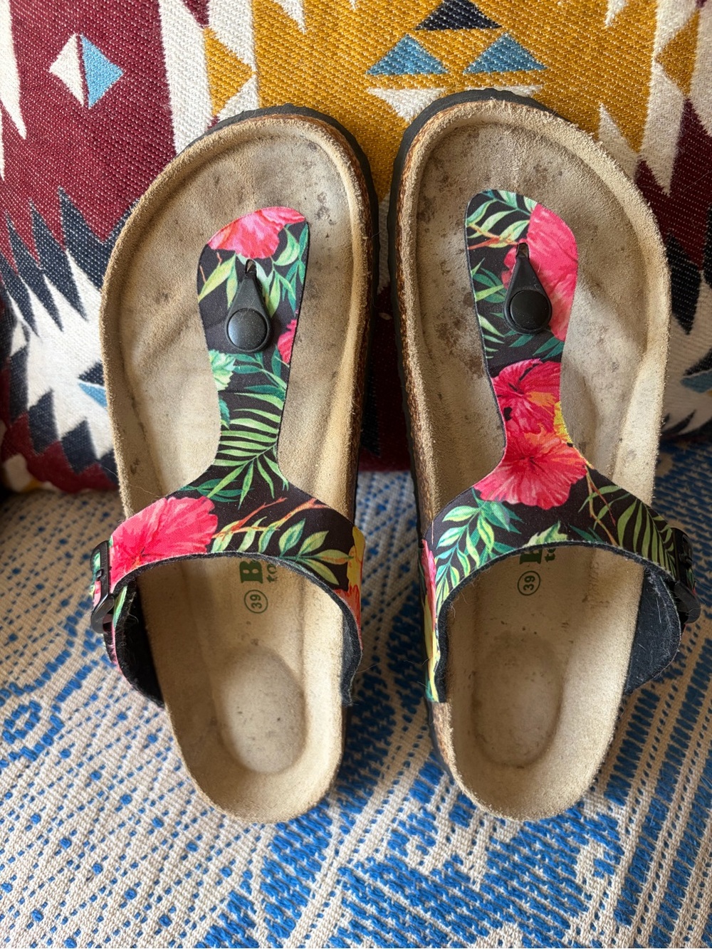 Biofeet Thong Sandal Venus Black Hibiscus Size 39